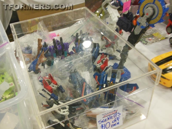 BotCon 2013   The Transformers Convention Dealer Room Image Gallery   OVER 500 Images  (66 of 582)